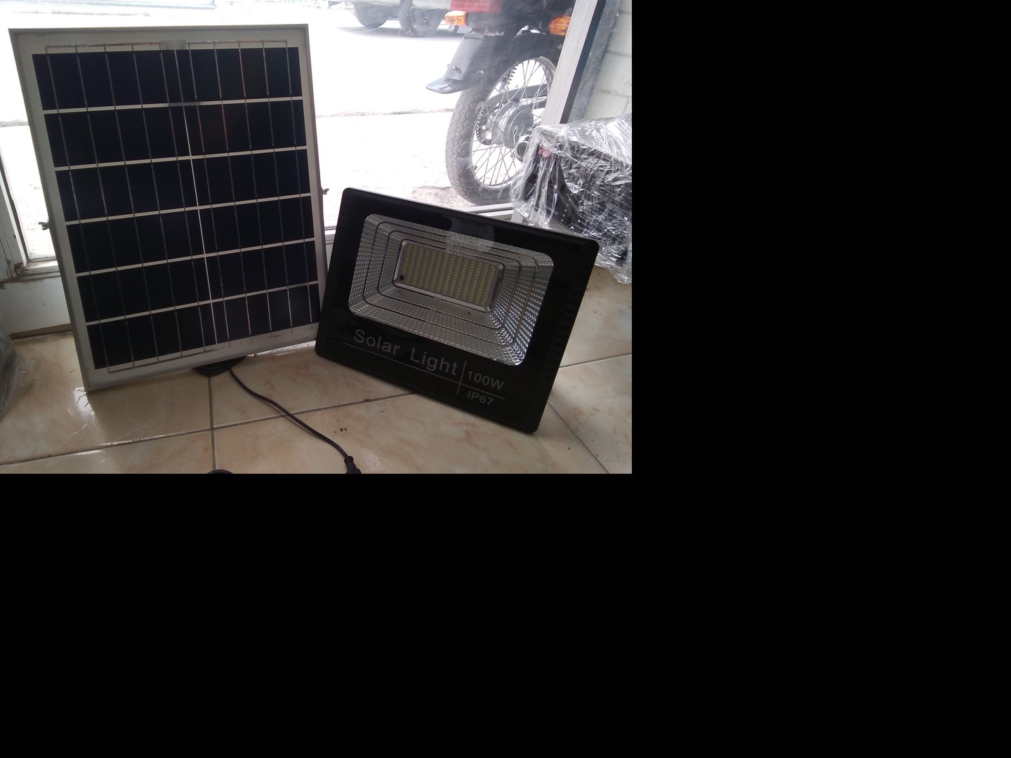 herramientas, jardines y exterior - Paneles solar con su lámpara regulado solar