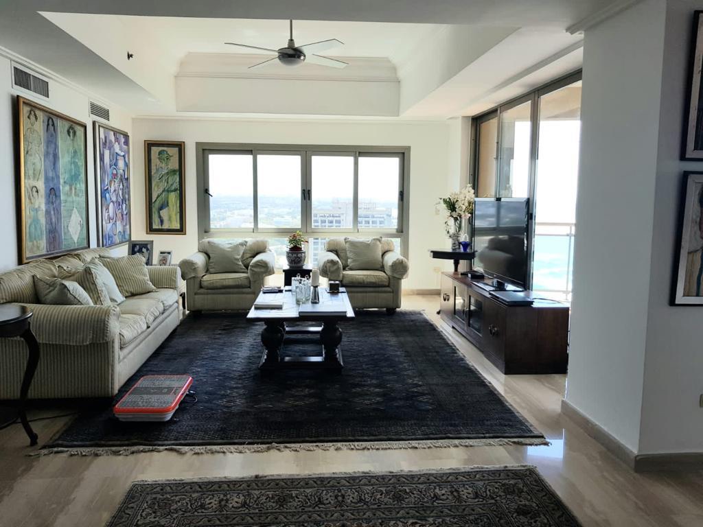 apartamentos - Vendo apto en malecón Center piso alto 