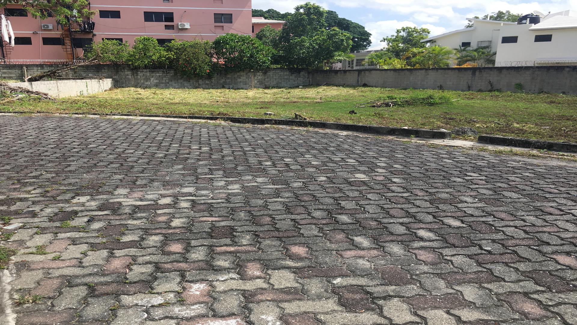 solares y terrenos - Terreno en VENTA en las Praderas de 1.058 m2 . 6