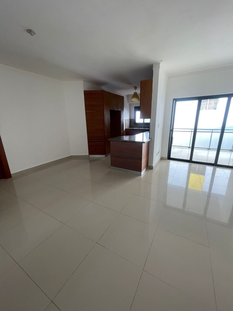 apartamentos - ALQUILO Apartamento 2do Piso Con Ascensor En Las Praderas
-  155Mt2
-  3 Hab 3