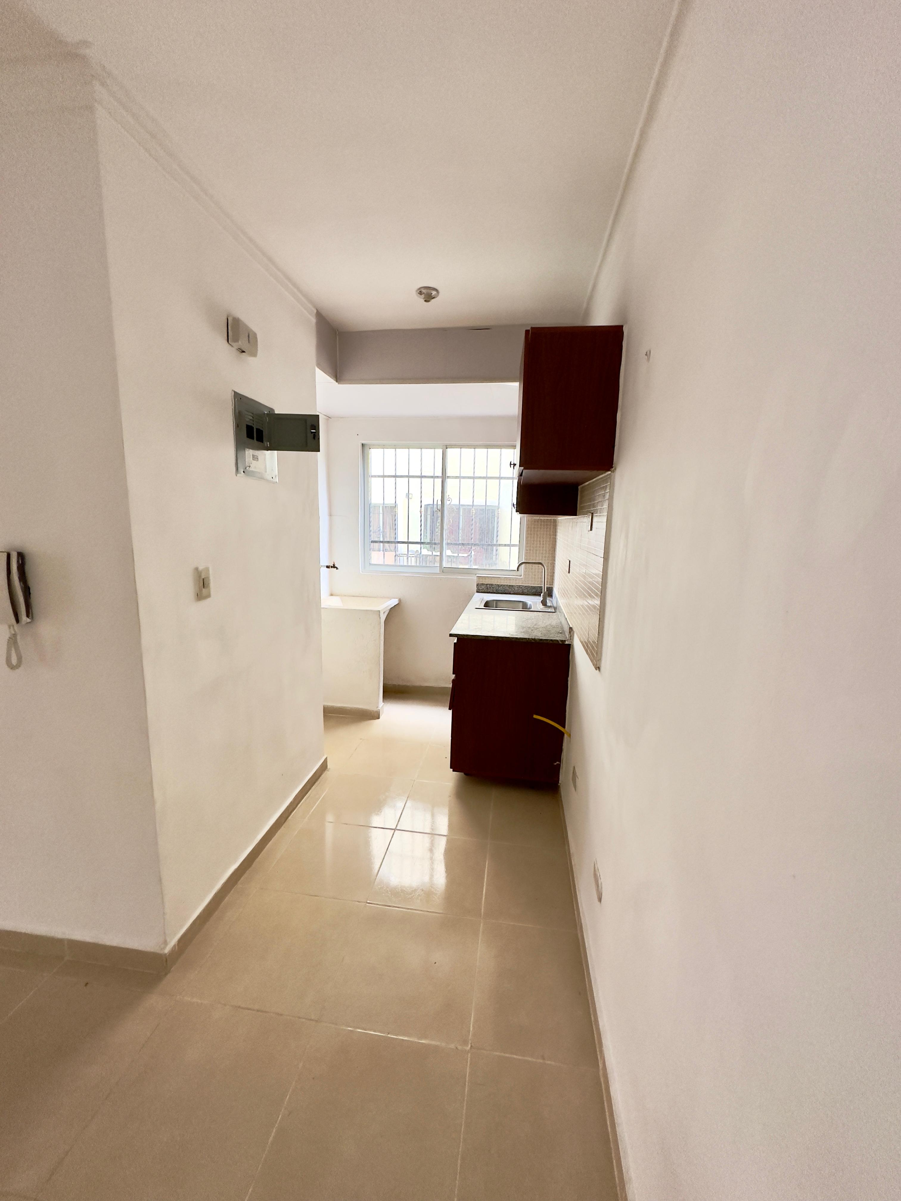 apartamentos - Vendo apto en Juan Rafael, en la Jacobo Majluta 2