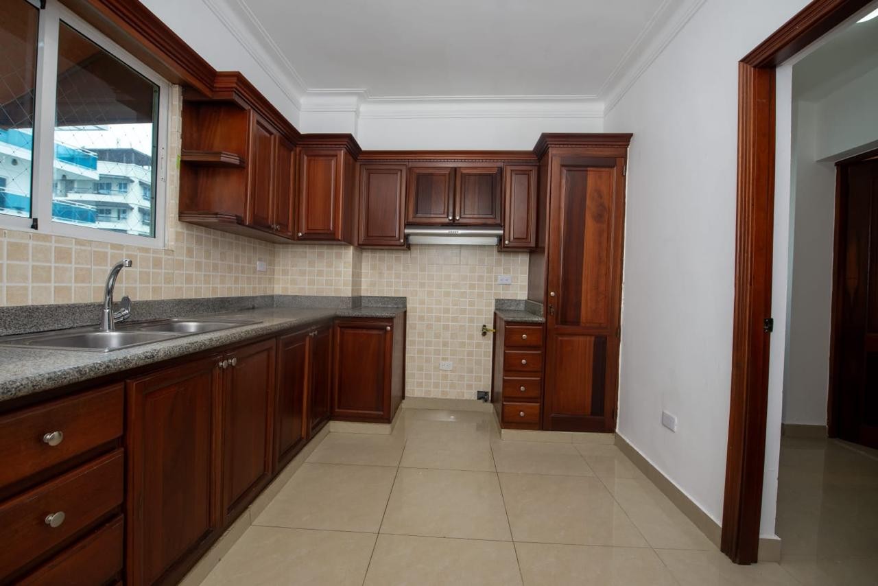 apartamentos - Alquiler Apartamento Sin Amueblar de 3 Habitaciones, Bella Vista, Santo Domingo 1