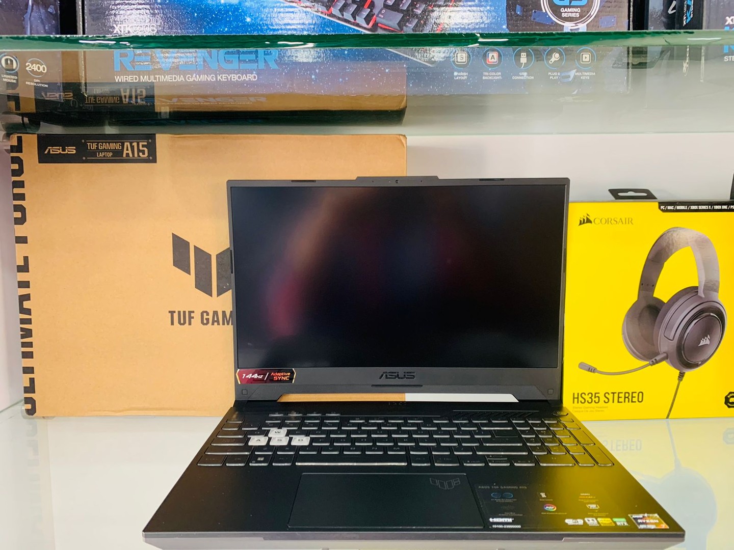 computadoras y laptops - Laptop GAMING Asus TUF AMD RYZEN 7 6800H + NVIDIA RTX 3050TI NUEVA   2