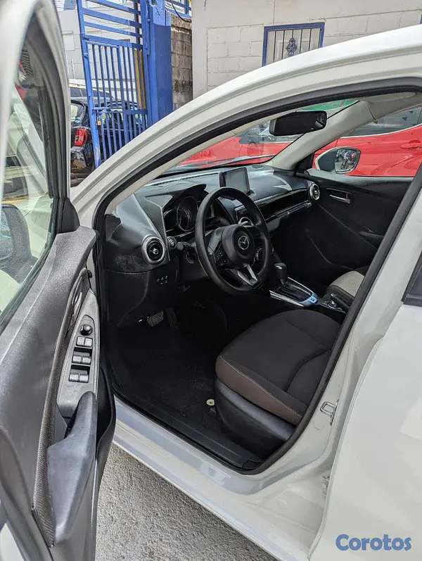 carros - MAZDA2 TOURING 2020 8