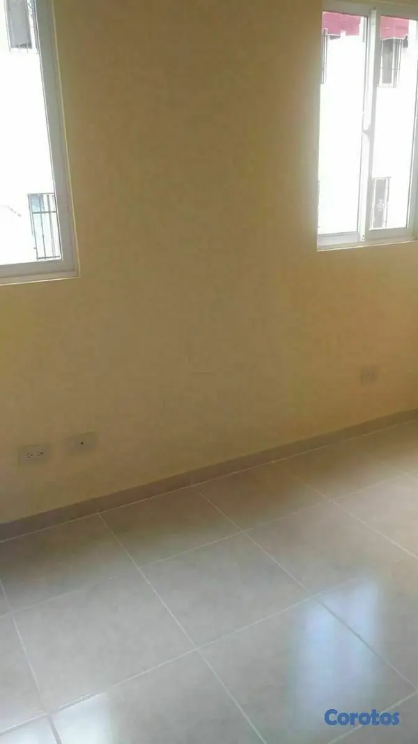 apartamentos - 4to nivel en Res.Juan Rafael, santo domingo norte 5