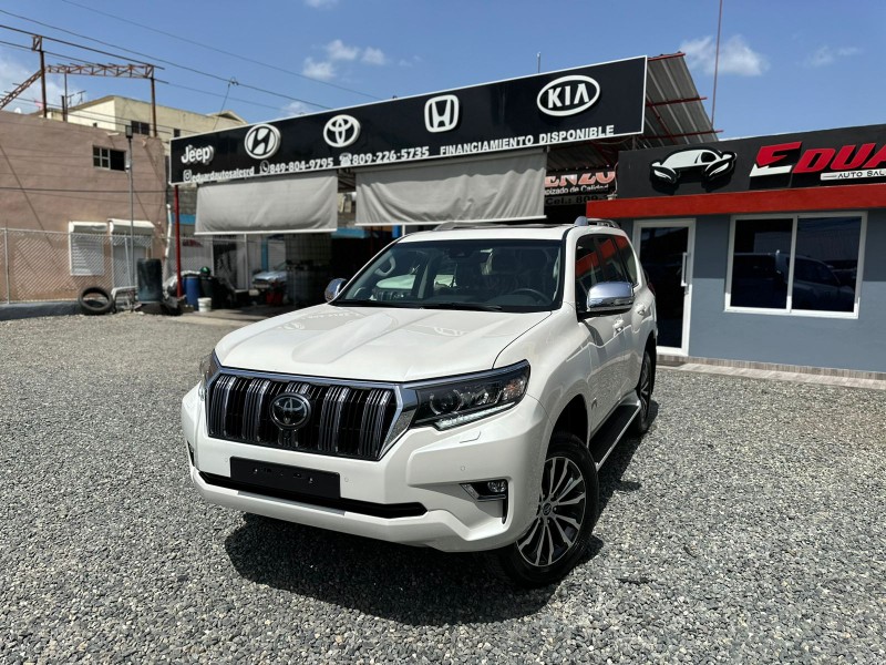 jeepetas y camionetas - Toyota land Cruiser prado full 2023