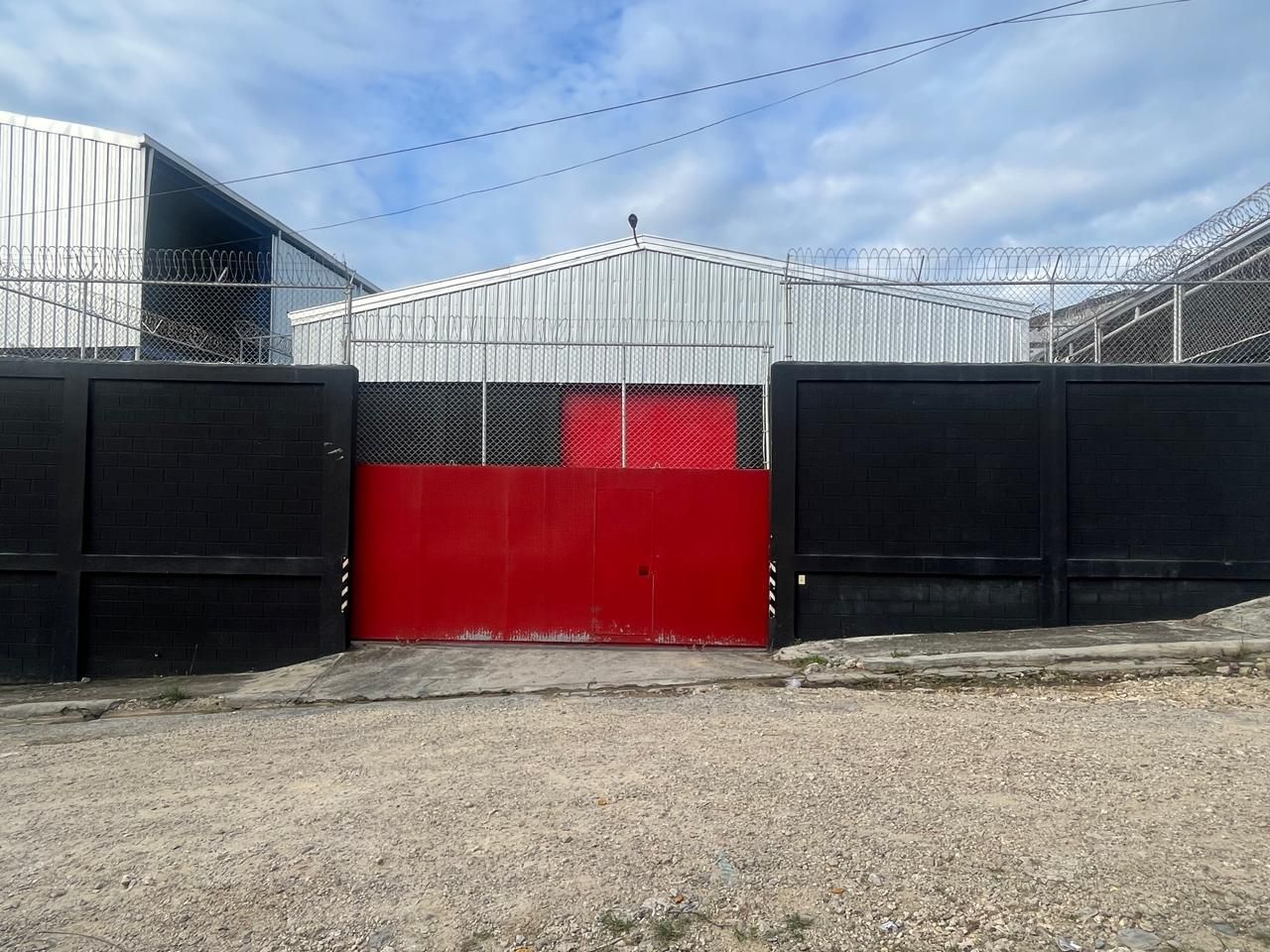 otros inmuebles - Nave industrial en alquiler en la Autopista Duarte 4
