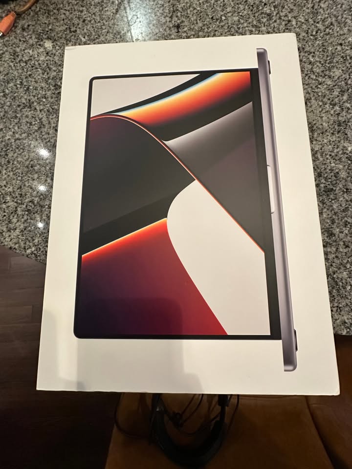 computadoras y laptops - MacBook Pro 16 M1 MAX, 32RAM, 1TB, 2021. 1
