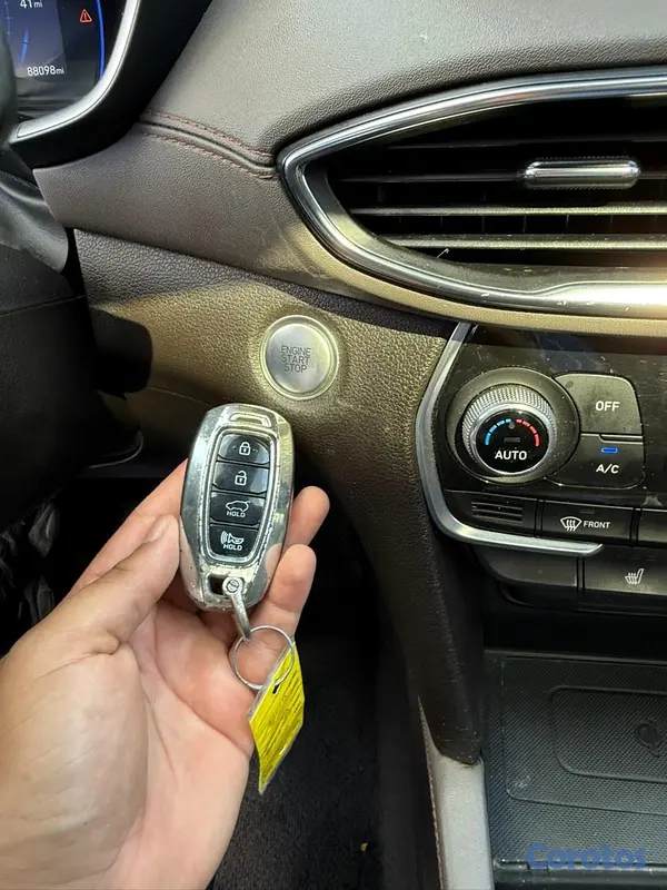 jeepetas y camionetas - Hyundai Santa Fe SEL 2020 8