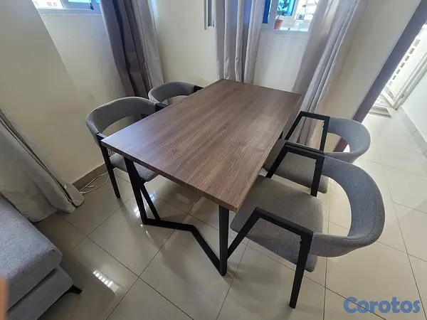 muebles y colchones - Mesa de 4 sillas 2