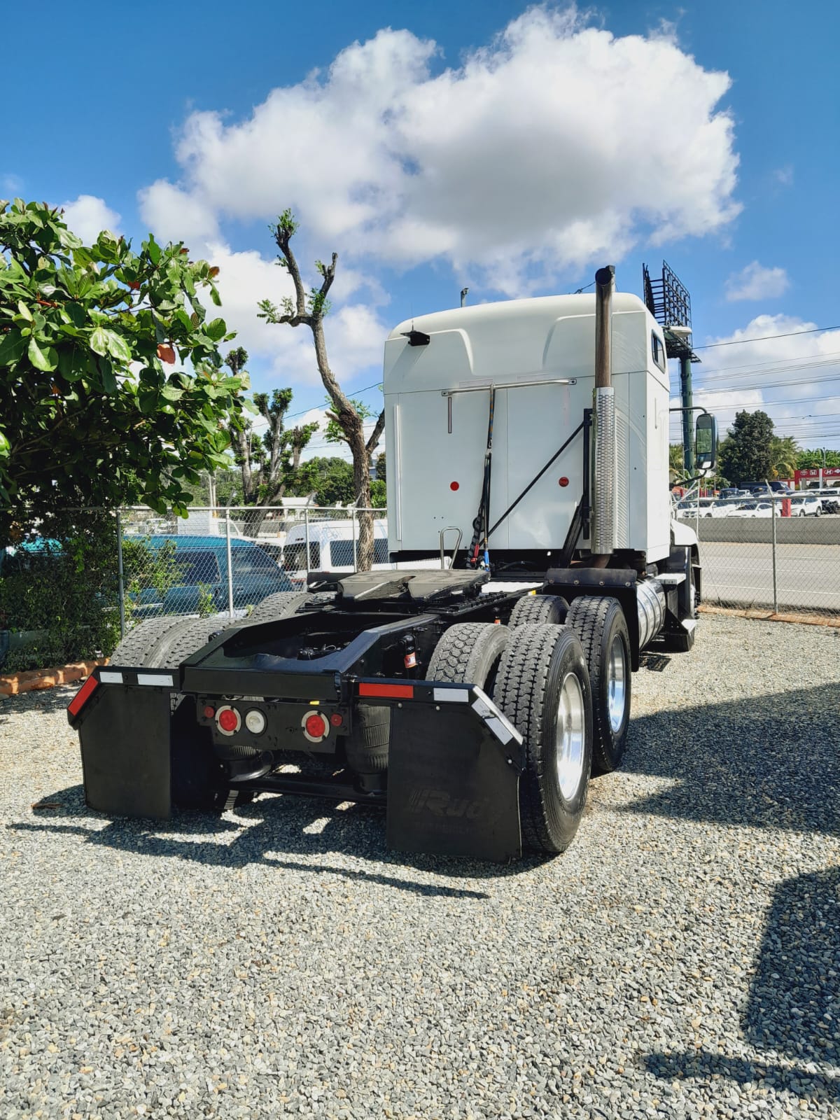 camiones y vehiculos pesados - MACK PINNACLE AÑO 2015  6
