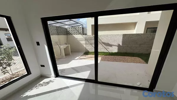 casas vacacionales y villas - Villa de 2 niveles a estrenar en Venta en Bávaro, Punta Cana 9