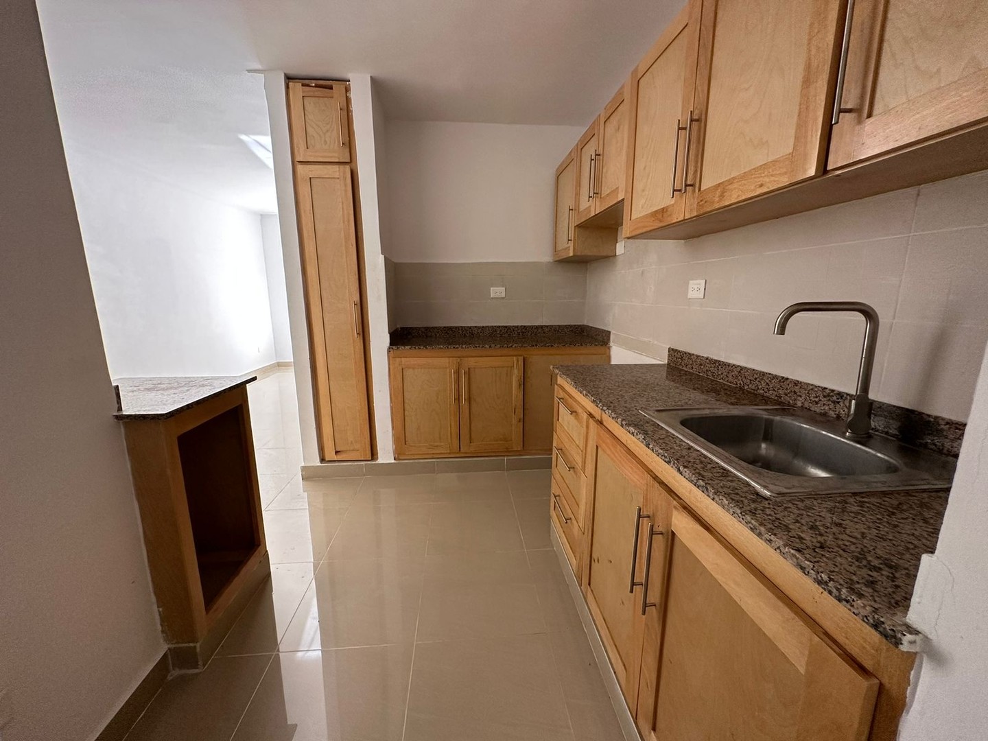 apartamentos - Apartamento en la Jacobo Majluta de 3 habitaciones  4