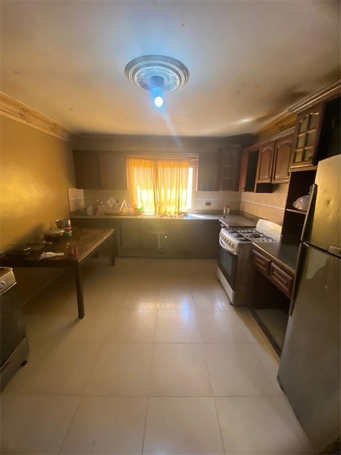 casas - Venta de casa súper grande en vista hermosa Santo Domingo este 8