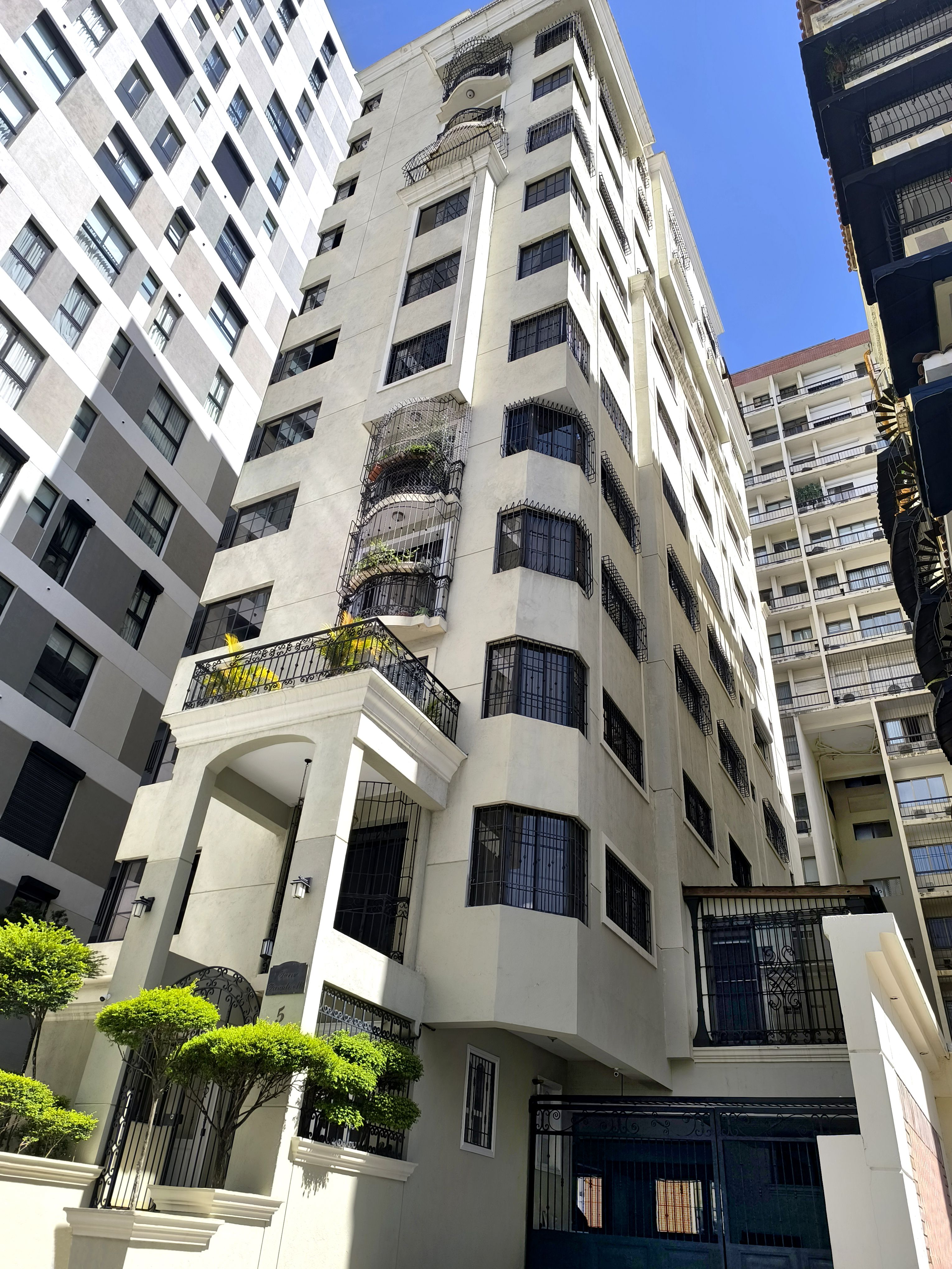 apartamentos - Alquiler Apartamento Familiar en Piantini 0