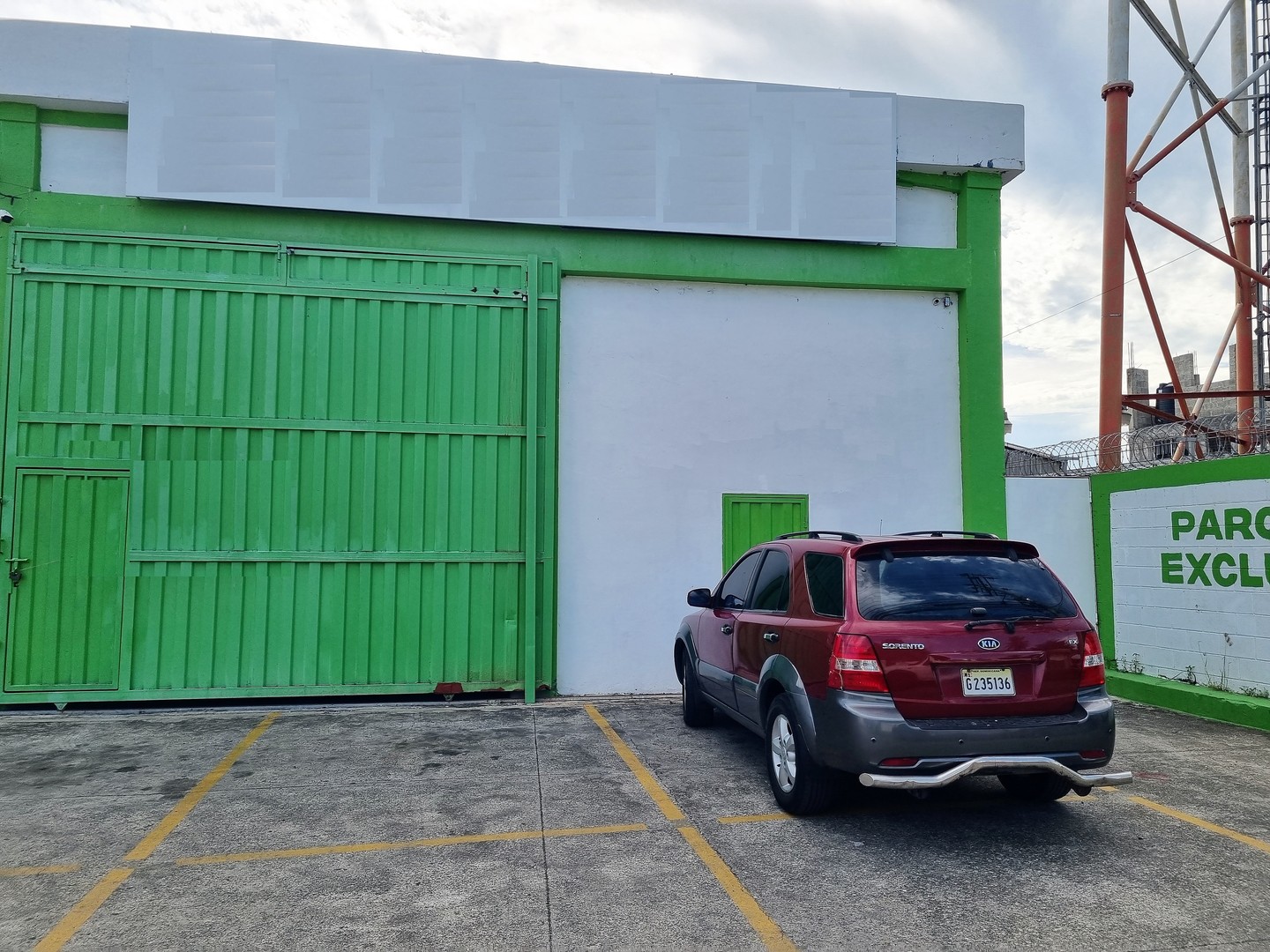 oficinas y locales comerciales - Nave industrial de doble altura en block reforzado en Manoguayabo 8