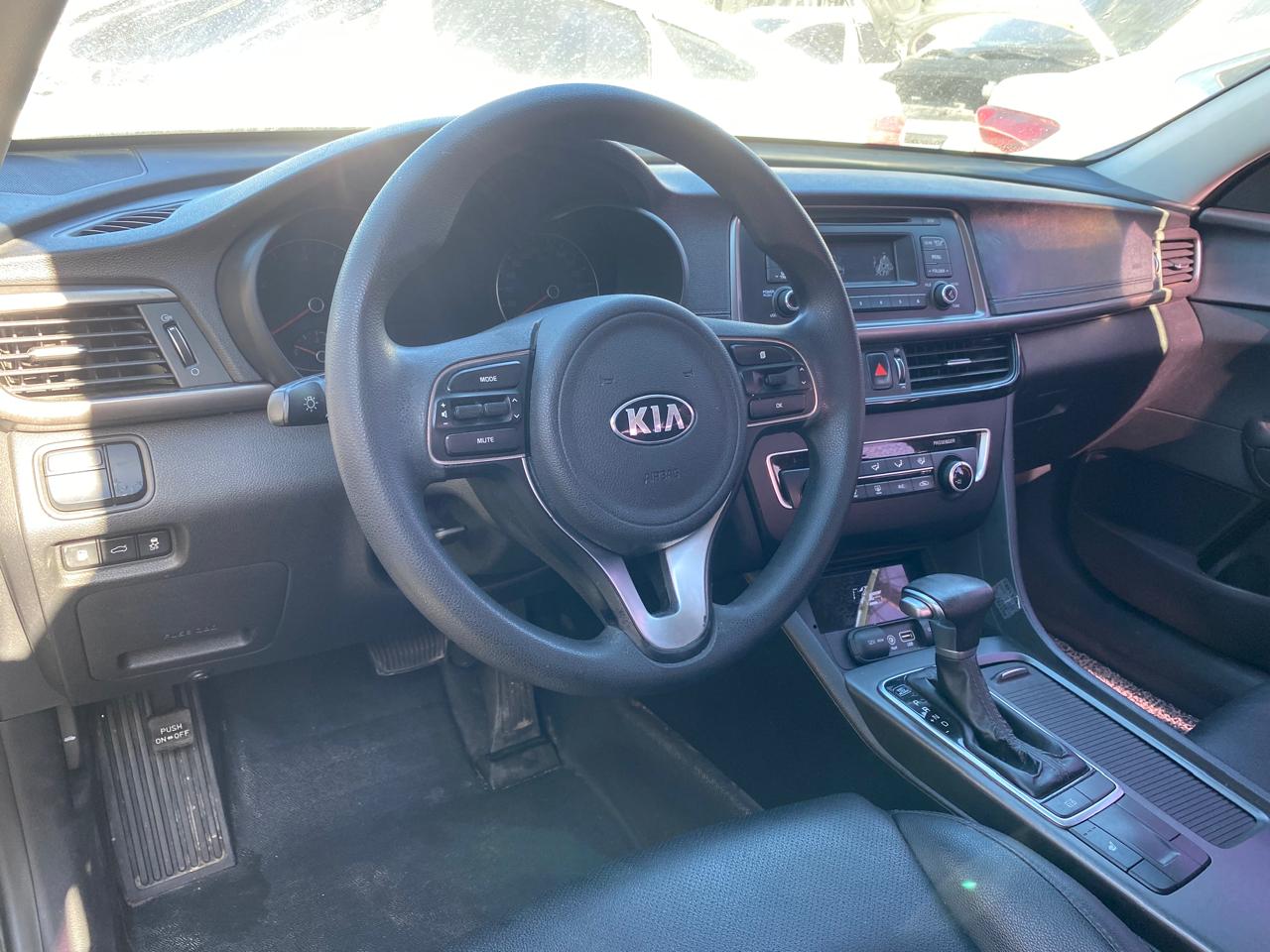 carros - KIA K5 2018 BLANCO DESDE: RD$ 740,000.00 3