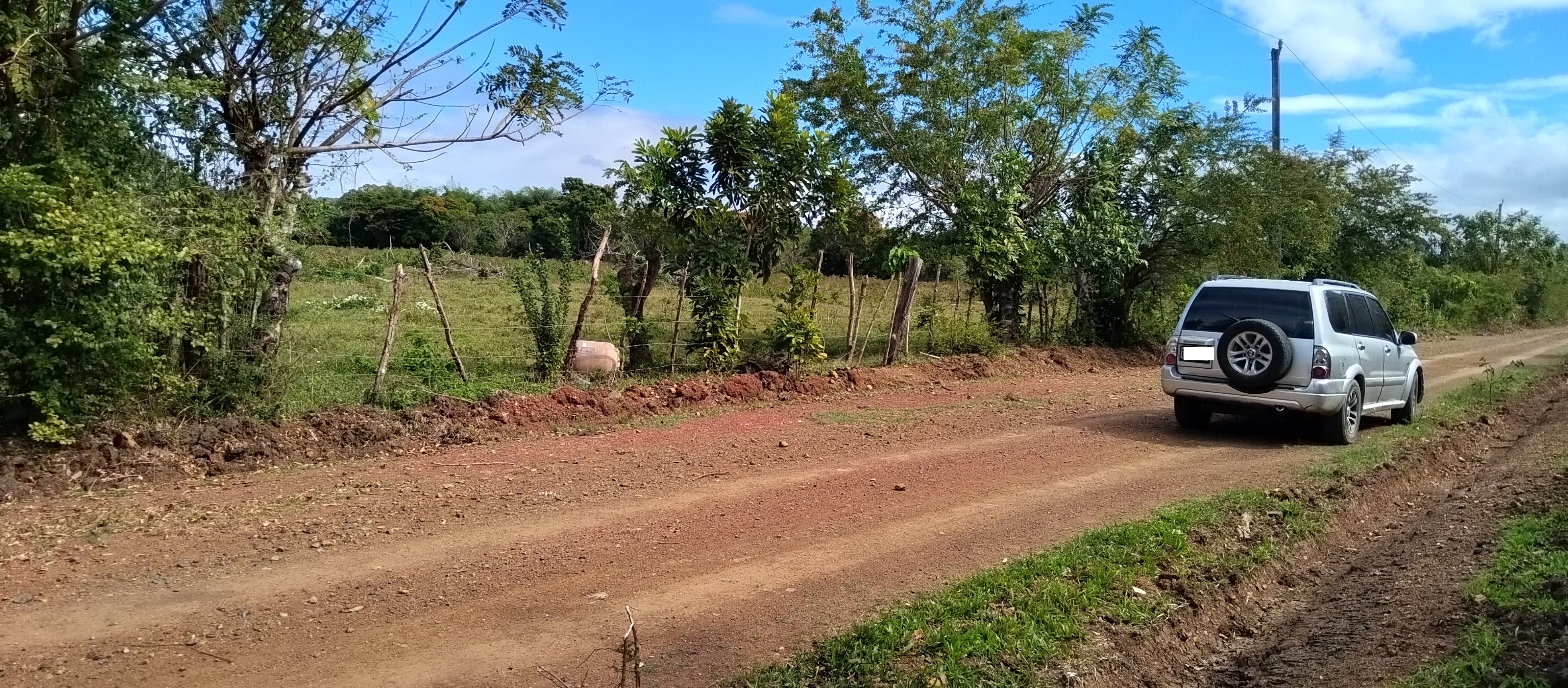solares y terrenos - Terreno con un área de 37,700M2, detrás del Merca 