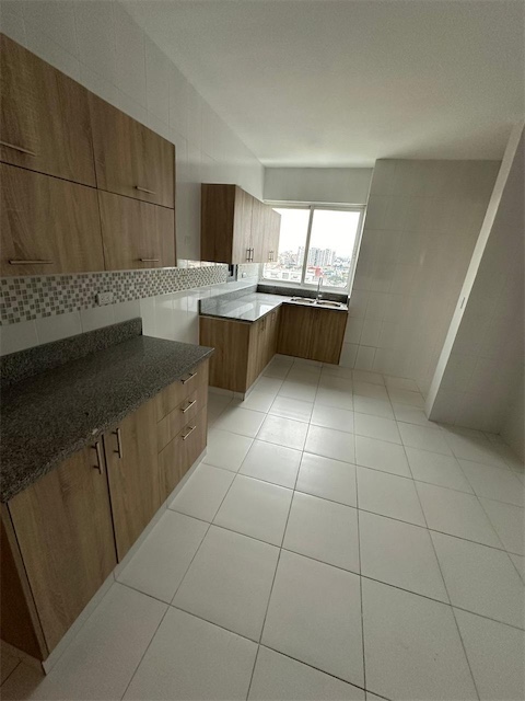 apartamentos - Venta de apartamento con 400mts en bella vista con vista al mar  2