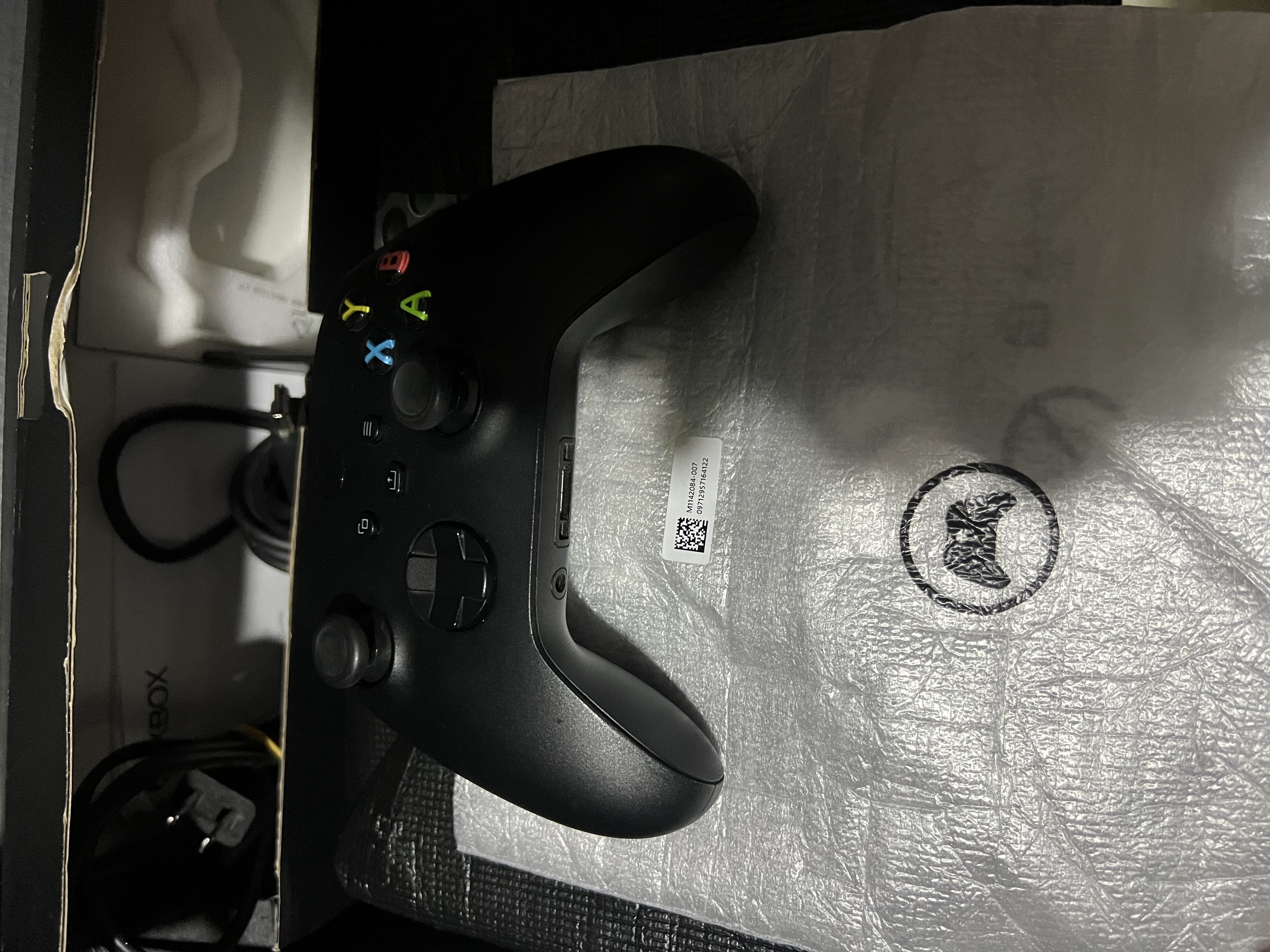 consolas y videojuegos - XBOX SERIES X COMO NUEVA CON TODOS SUS CABLES Y AUDÍFONO HYPERX 7