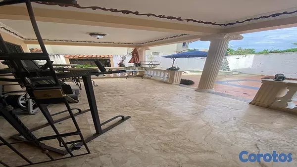 casas - Venta de hermosa casa en Vista Hermosa,  con 600mt de construcción 6