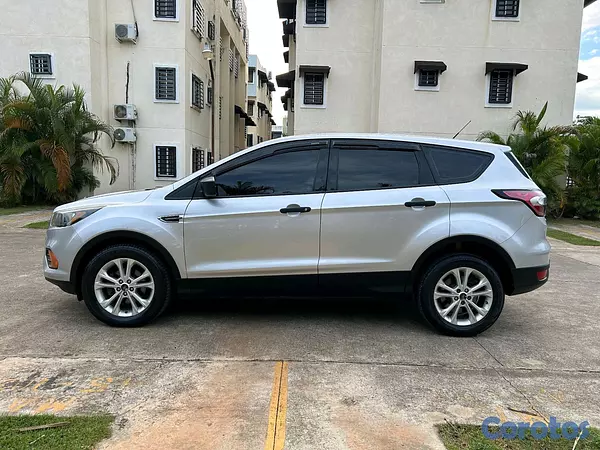 jeepetas y camionetas - Ford Escape S 2018 4