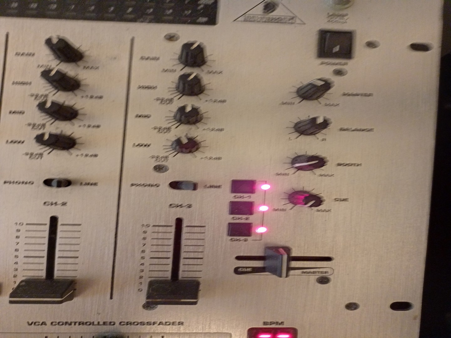otros electronicos - Dj Mixer 6 CH BEHRINGER DX626PERFECT CONDITION  3