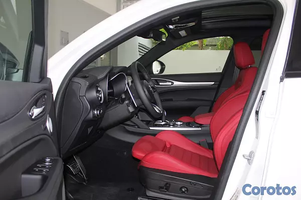 jeepetas y camionetas - Alfa Romeo Stelvio 6