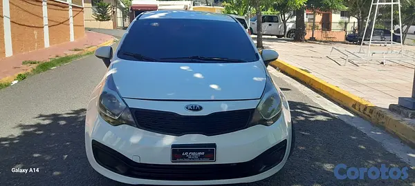 carros - Kia Rio 2013 Ligeramente Negociable. 3