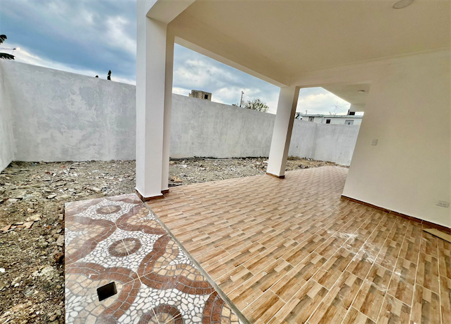 casas - Venta de casa en la autopista de san Isidro brisa oriental Santo Domingo este  4
