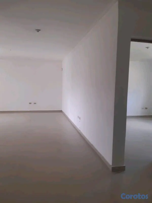 apartamentos - ALQUILO, APTO. AMPLIO PROX. A CARREFOUR  12