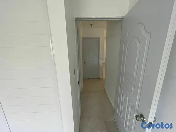 apartamentos - Apartamento en Zona Universitaria 4to Nivel sin as 3