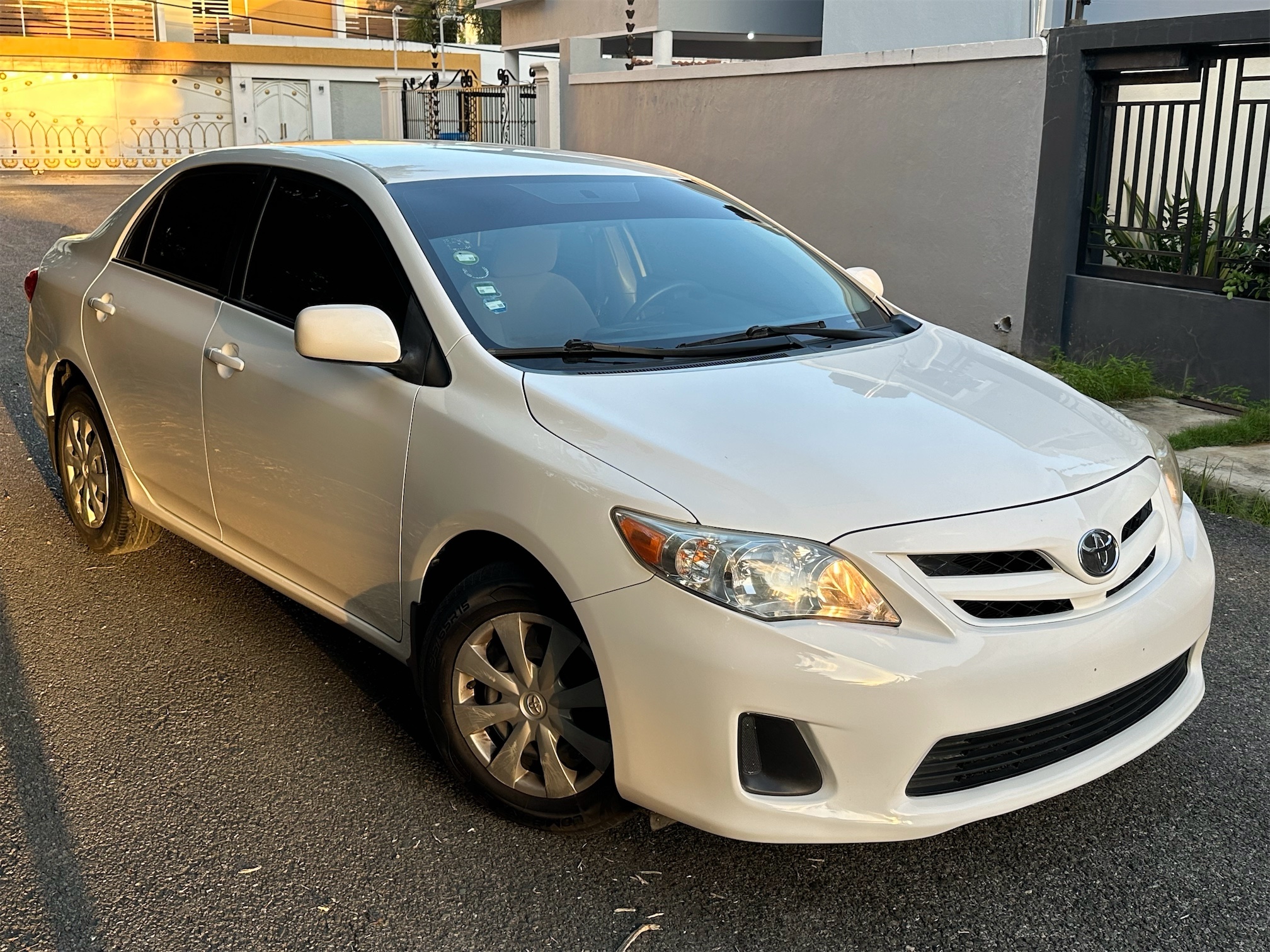carros - 2011 TOYOTA COROLLA LE