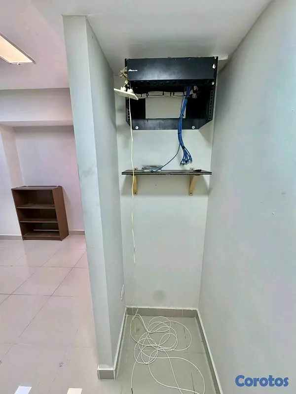oficinas y locales comerciales - Alquilo local Ensanche Julieta wi 5