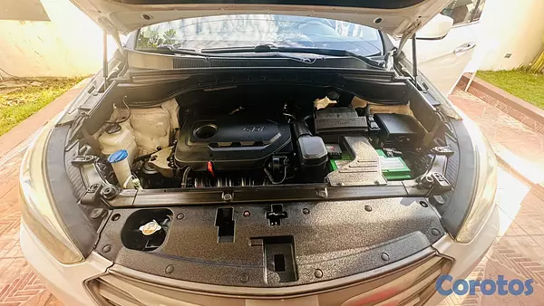 jeepetas y camionetas - HYUNDAI SANTA FE 2017 5