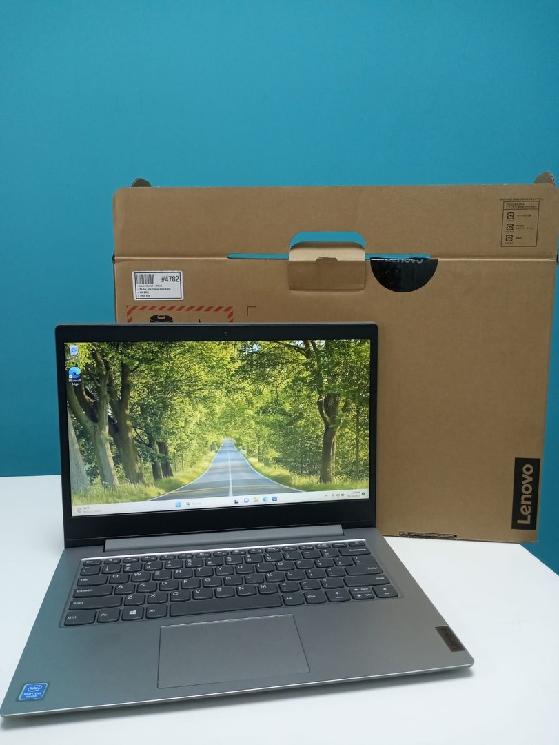 computadoras y laptops - Laptop, Lenovo IdeaPad 1 14ITL05 / 9th Gen, Intel Pentium Silver N5030 / 4GB DDR