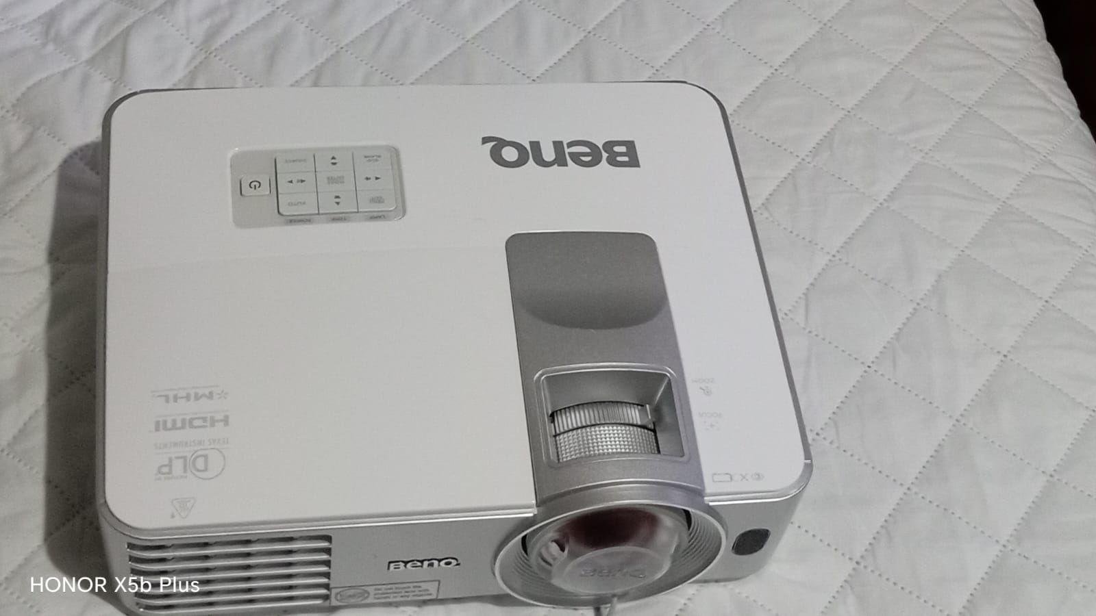 otros electronicos - vendo proyector Benq 1