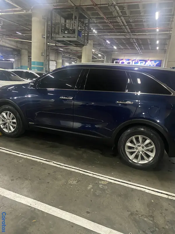 jeepetas y camionetas - Kia Sorento LX 2016 3