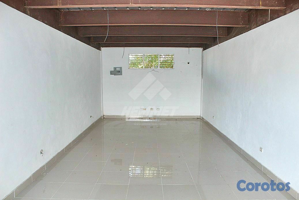 oficinas y locales comerciales - OFICINA COMERCIAL PLAZA AV. RAFAEL VIDAL SANTIAGO 3