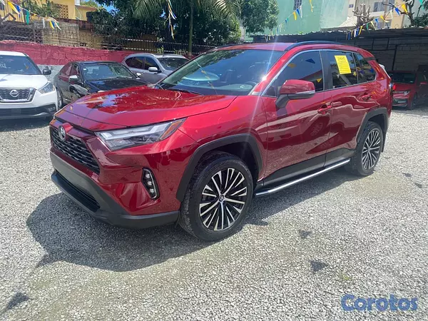 jeepetas y camionetas - Toyota Rav4 XLE AWD 2022 Recien Importada 3