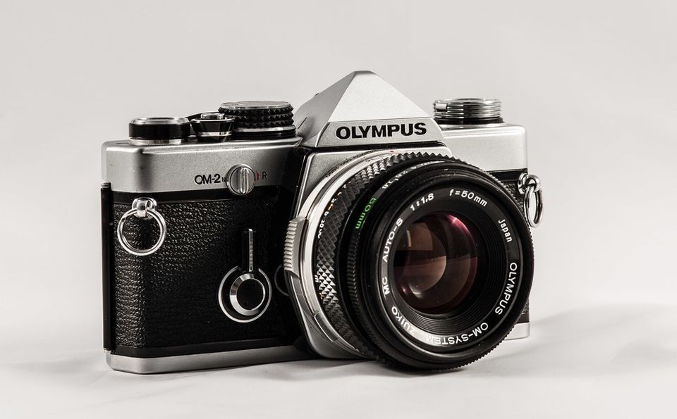 camaras y audio - 
CAMARA Olympus OM2 (OM2n) – Camera Review