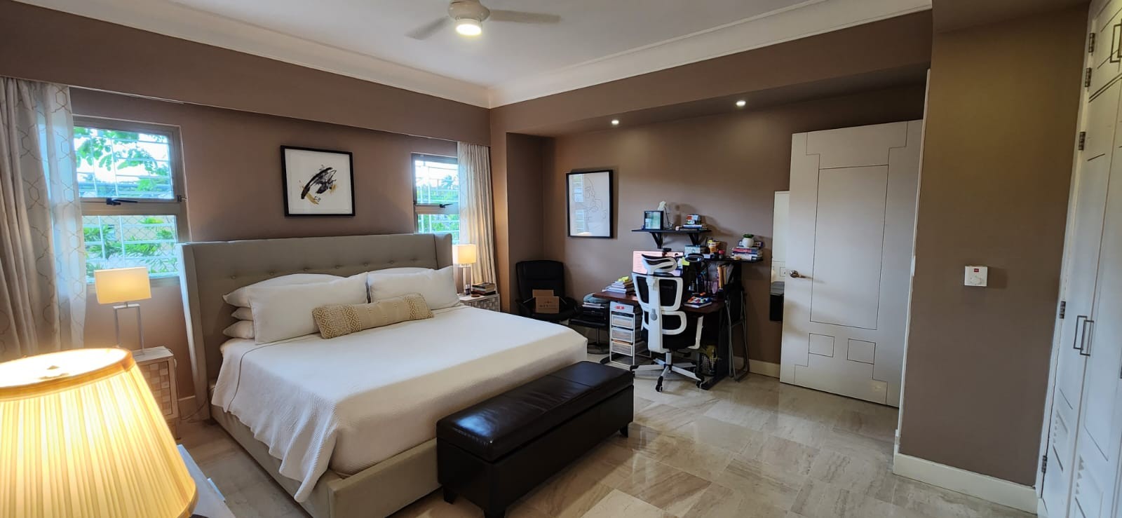 apartamentos - Apartamento 2do piso con terraza arroyo hondo viejo 
 3