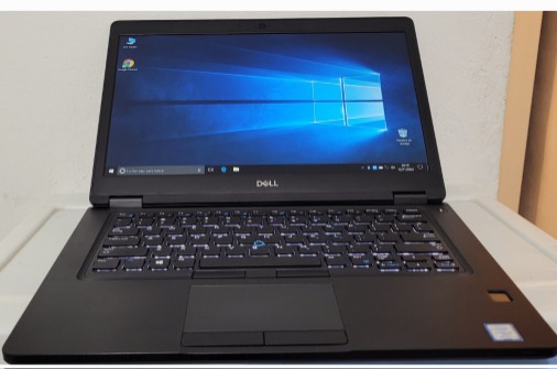 computadoras y laptops - Dell Touch 14 Pulg Core i7 7ma Gen Ram 8gb ddr4 Disco SSD 512GB Wifi 0