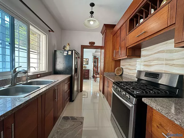 casas - CASA EN VENTA, RESIDENCIAL CERRADO EN GURABO, SANTIAGO, ESTANCIA ELIANNE. 4