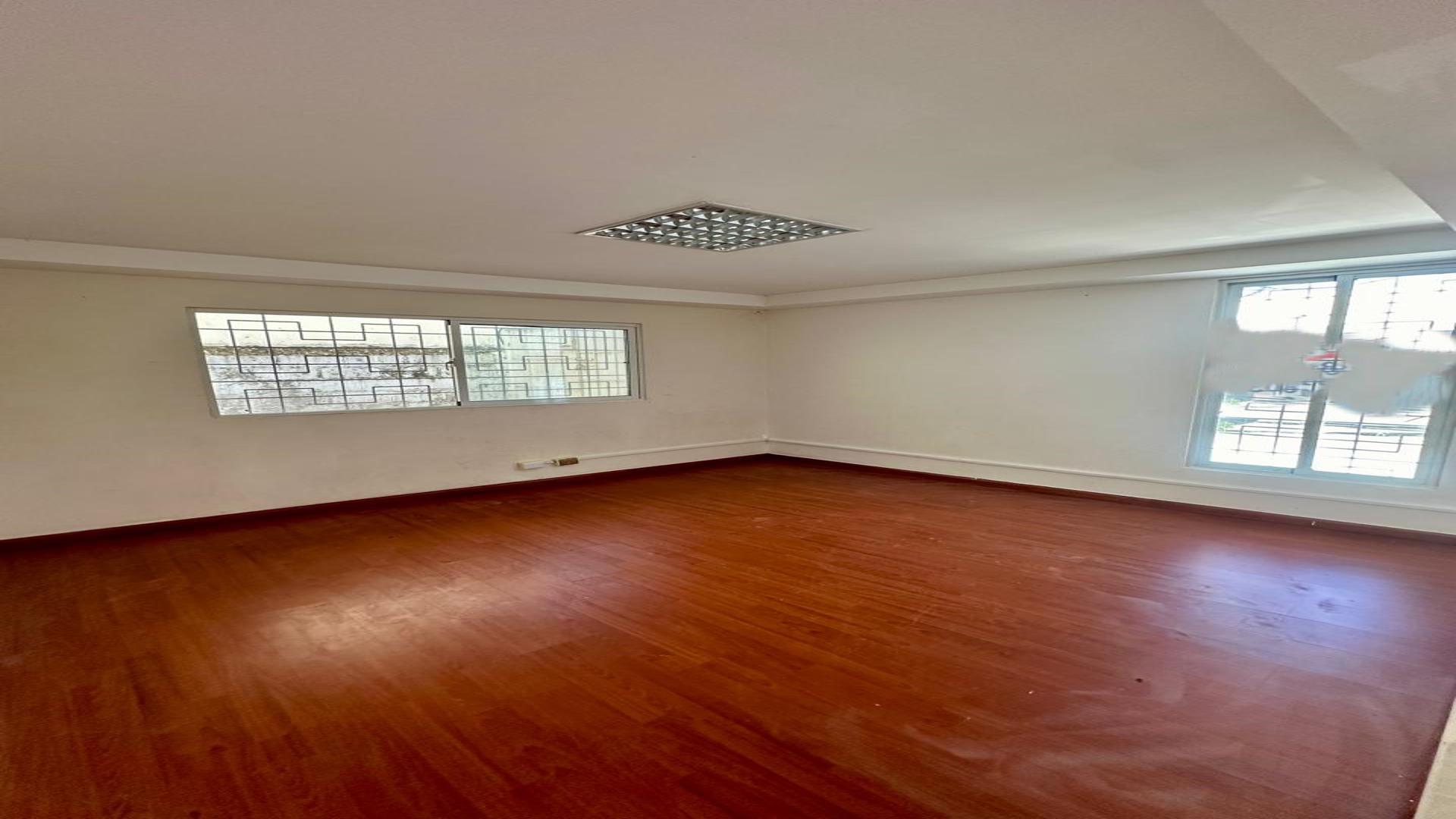 oficinas y locales comerciales - ALQUILER LOCAL COMERCIAL ENSANCHE NACO. 400M2 3