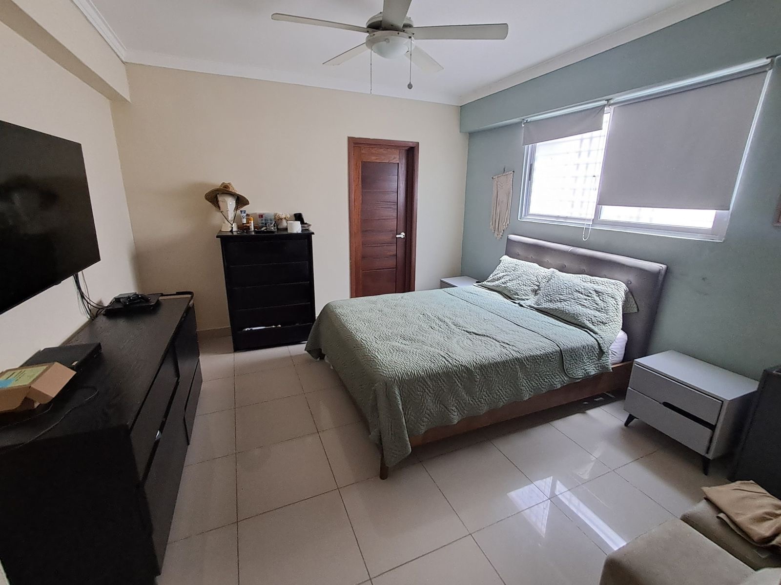 apartamentos - Vendo en el Millón  Apartamento en venta cerca de  4