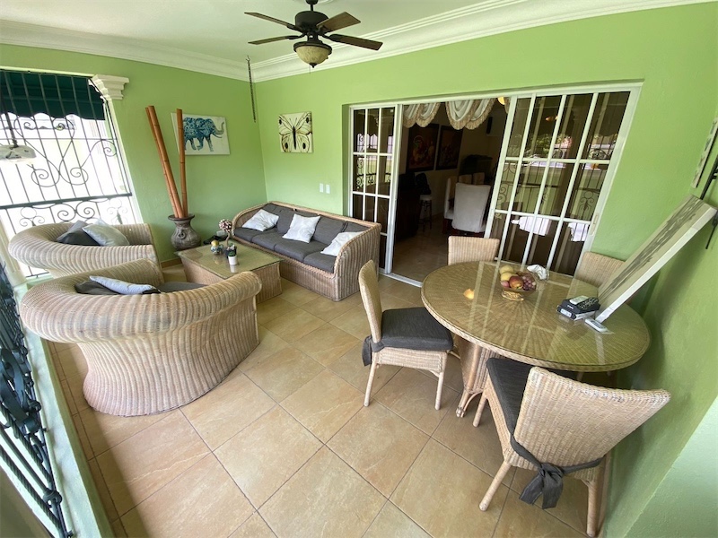 casas - Venta de casa en el Distrito Nacional arroyo hondo con 550mts y jacuzzi 5