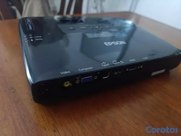 computadoras y laptops - Proyector Epson Portátil 4