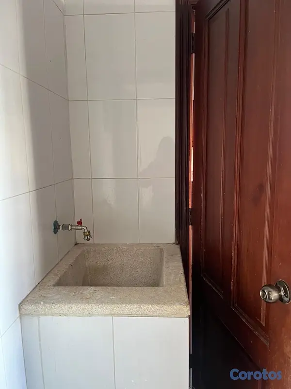 apartamentos - Apartamento en Alquiler en Bella Vista con terraza, 2do piso.
 11