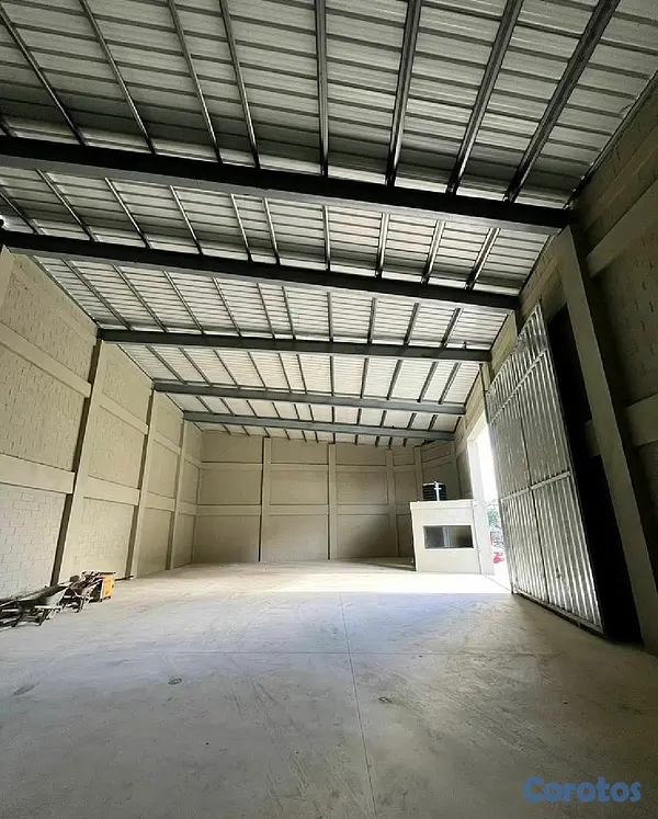 solares y terrenos - NAVE COMERCIAL  7